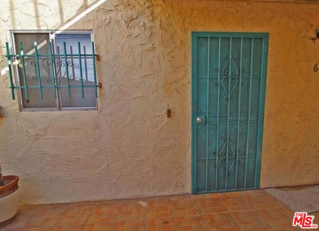 Building Photo - 730 N Eucalyptus Ave