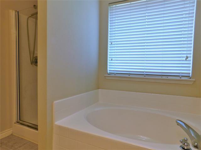 Building Photo - 5813 Brookside Dr
