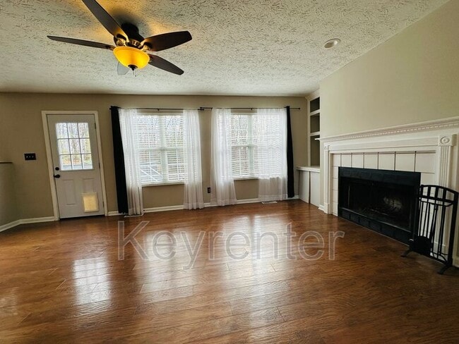 Building Photo - 12490 Daisywood Dr