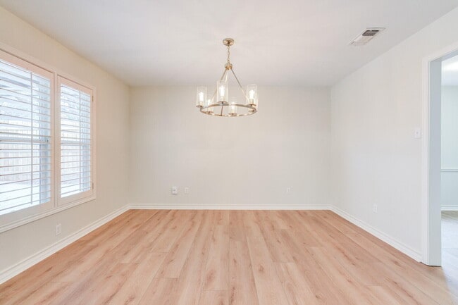 Building Photo - 5309 77th St