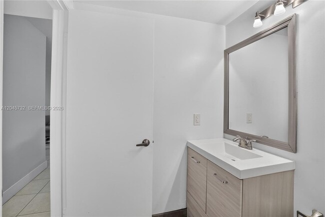 Building Photo - 7758 La Mirada Dr