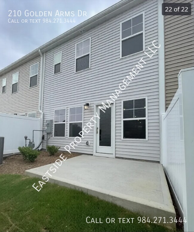 Building Photo - 210 Golden Arms Dr