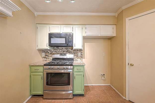 Building Photo - 14947 Heritage Wood Dr