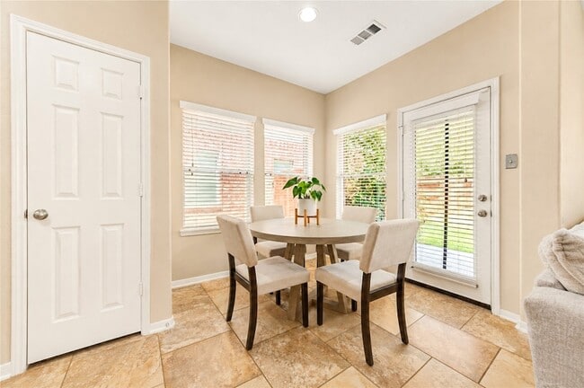 Building Photo - 6315 Linfield Bluff Ln