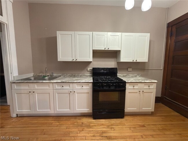 Building Photo - 153 S Main St