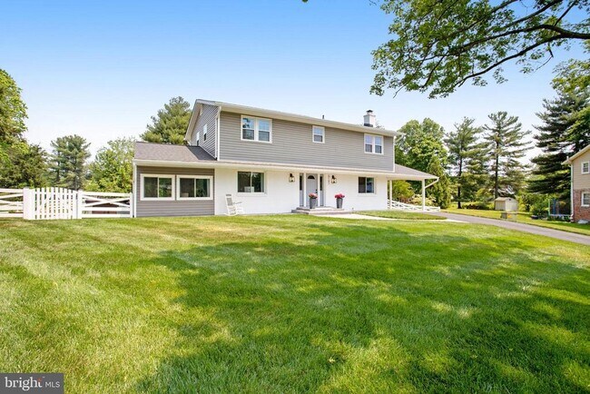 Building Photo - 5101 Redwing Dr