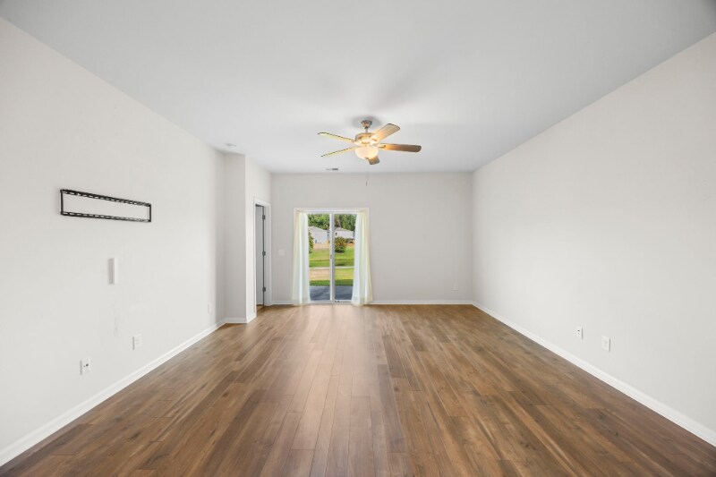 Building Photo - 367 Matuskovic Dr