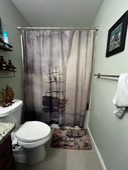 Building Photo - 1112 Bonfield Ct