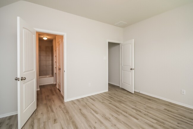 Building Photo - 3567 Bartolo Brush Ct