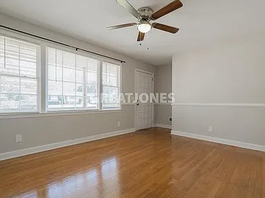 Building Photo - 817 Delta Dr