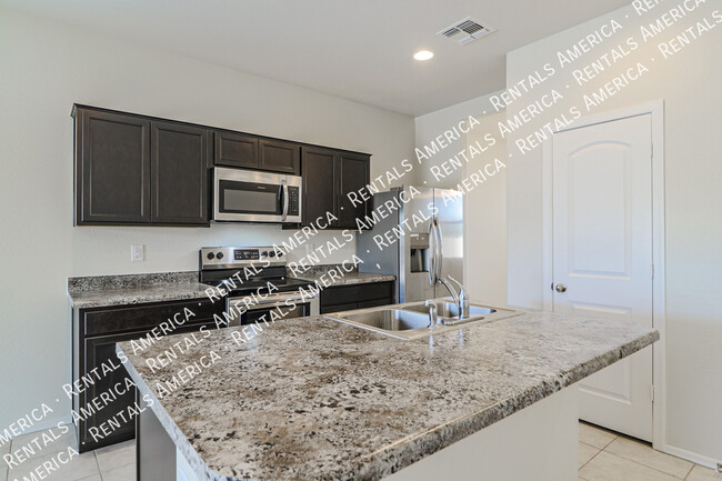 Building Photo - 11323 E Verbina Ln
