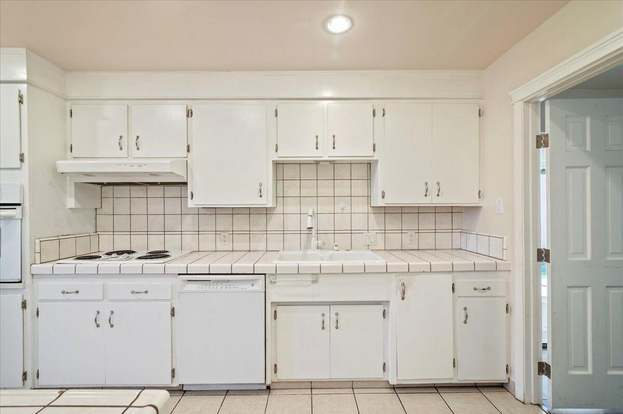 Building Photo - 1107 4th St
