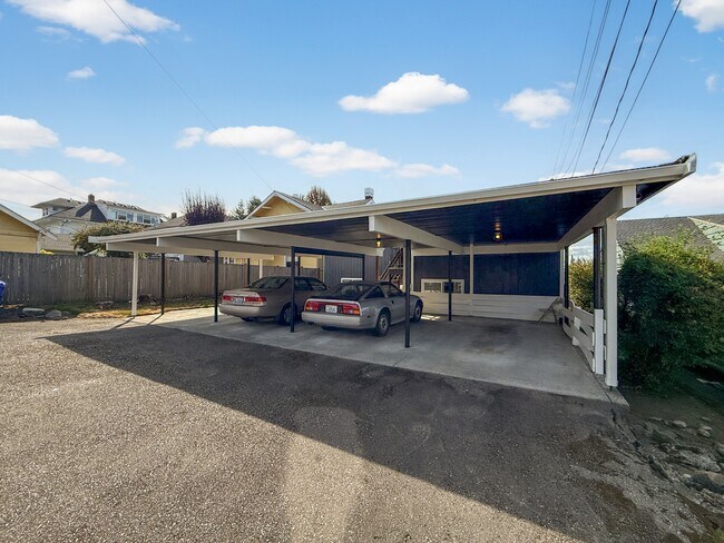 Building Photo - 3217 Norton Ave