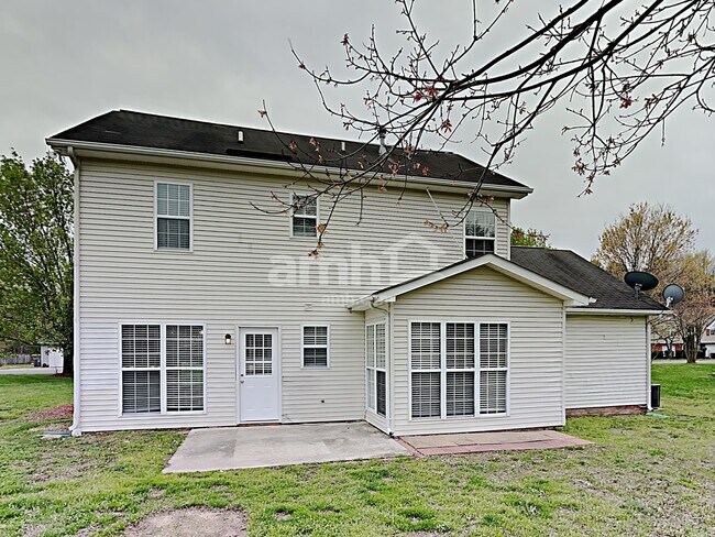Building Photo - 1020 Ridgefield Circle