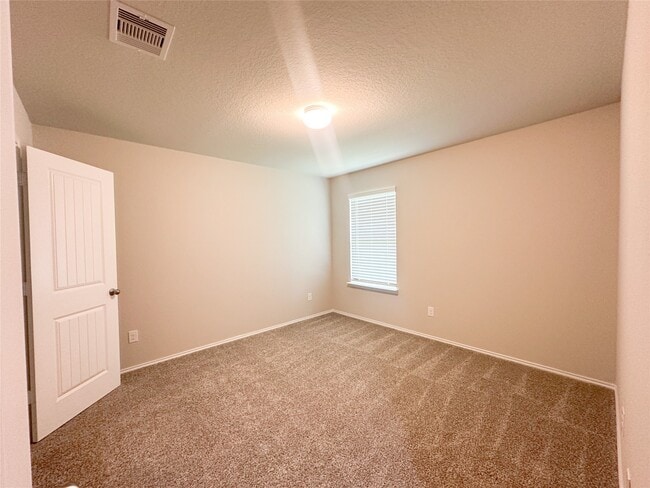 Building Photo - 1807 Brady Shores Dr