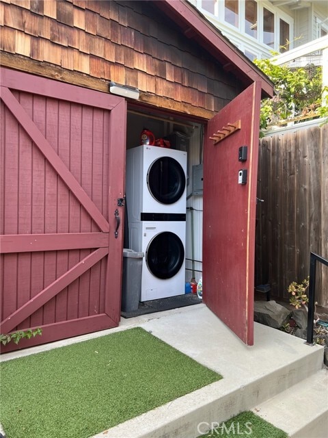 Building Photo - 388 Hawthorne Rd