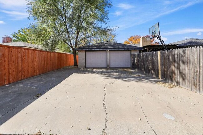 Building Photo - 5307 Winslow St