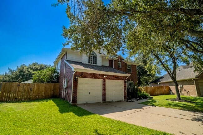 Building Photo - 1123 Woodley Bend