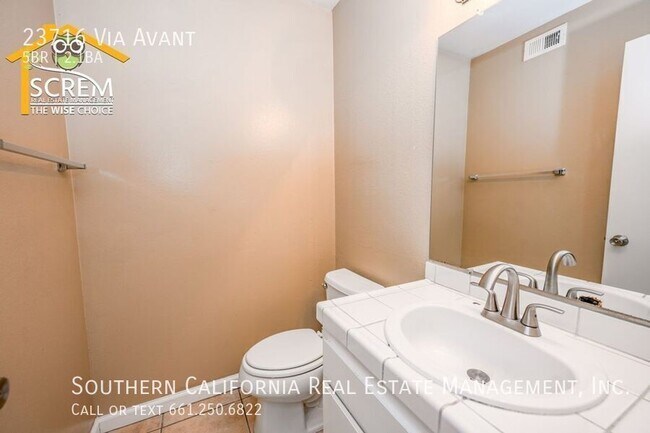 Building Photo - 23716 Vía Avant