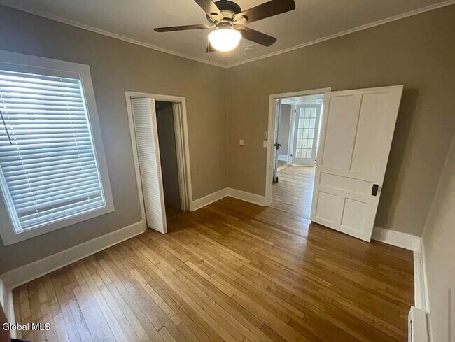 Building Photo - 110 Van Dam St