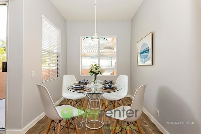 Building Photo - Stunning Westpark Condo in the Heart of Ir...
