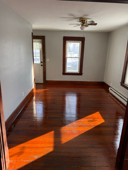 Building Photo - 110 Markwith Ave