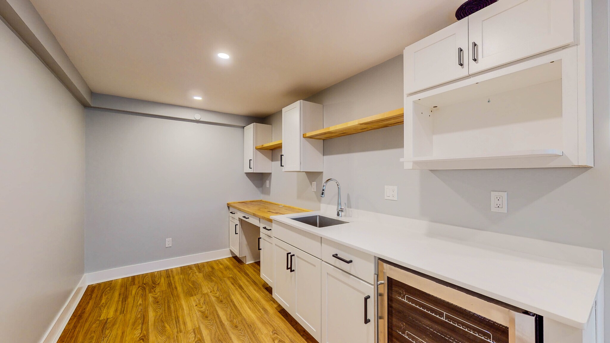 Building Photo - 131 Sherman St