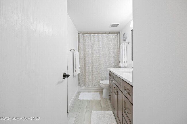 Building Photo - 7030 U.S. Rte 1