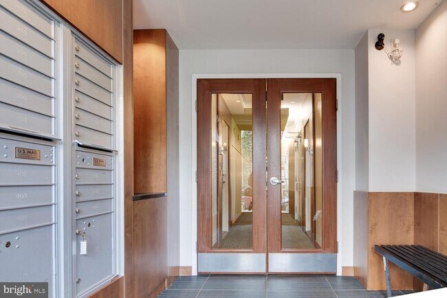 Building Photo - 2010 Kalorama Rd NW