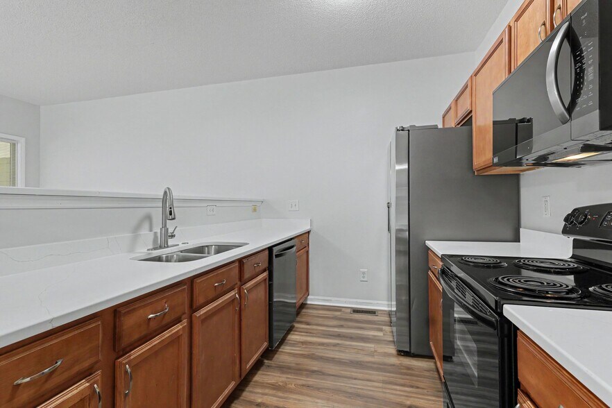 Building Photo - 2211 Charles Harshaw Ave