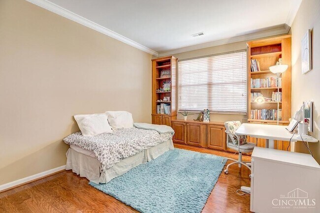 Building Photo - 6821 Gentry Ln