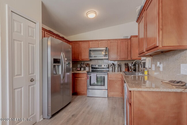 Building Photo - 589 Arthur Middleton Cir