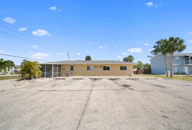 Building Photo - 13401-13407 Pine Needle Ln