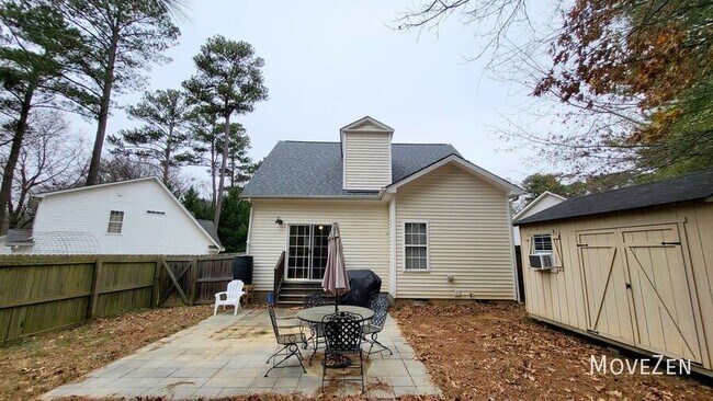 Building Photo - 1721 E Lenoir St