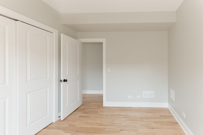 Building Photo - 2537 N Campbell Ave