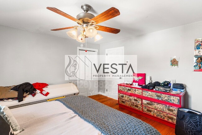 Building Photo - 241 N Main St