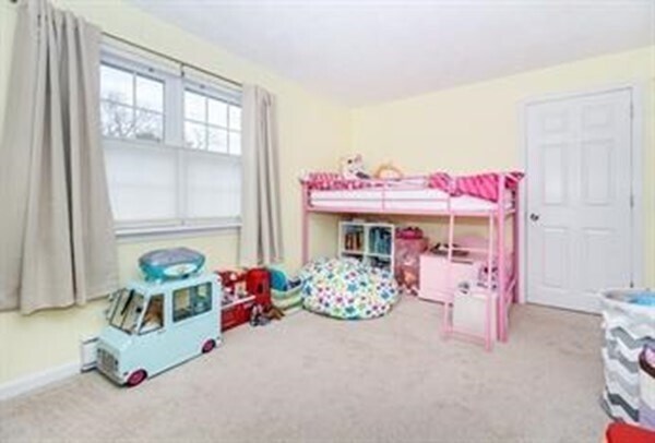 Building Photo - 126 Parker St