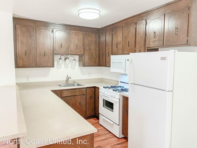 Building Photo - 2227 Northrop Ave