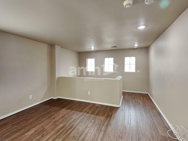 Building Photo - 8834 Promised Land Ave