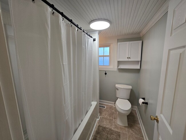 Building Photo - Charming & Low-Maintenance Living Just Steps from Downtown Wendell!