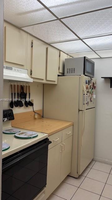 Building Photo - 8002 SW 149th Ave