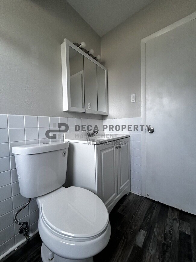 Building Photo - 7409 Olian Dr