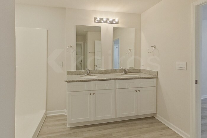 Building Photo - 4647 Malay Cir