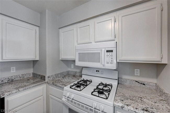 Building Photo - 2251 Wigwam Pkwy