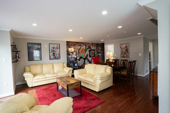 Building Photo - 7857 Parthian Ct