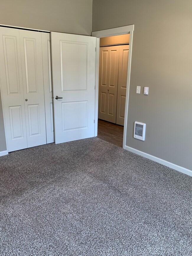 Main Bedroom - White Oak