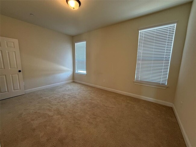 Building Photo - 3240 E Whitestone Blvd