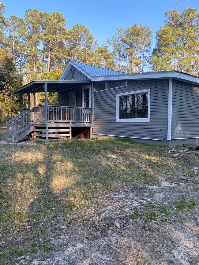 Building Photo - 7600 Ponds Rd. Laurinburg, NC 28352