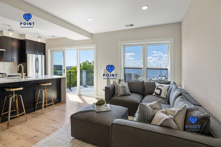 Building Photo - 275 Webster St