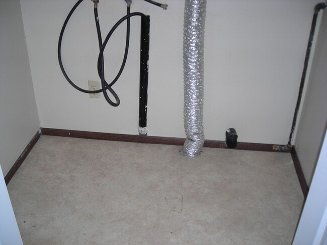 Building Photo - Premier Home Rentals